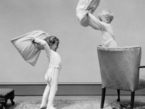 다른 아이가 때릴 때 어떻게 대처하라고 가르칠까?