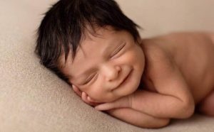 과학적으로 아기를 웃게 만드는 노래