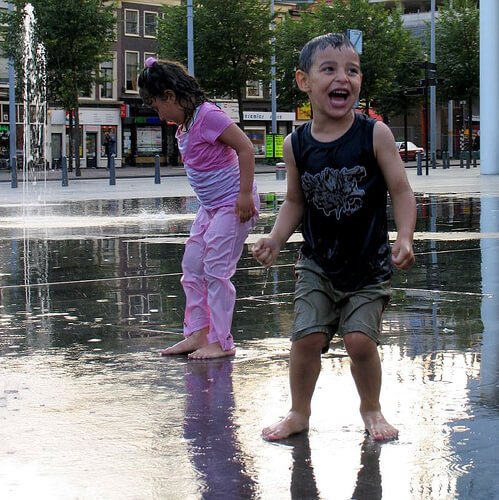 외동아이에게 형제자매를 만들어 줄 필요가 있을까?