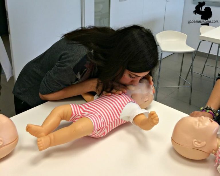 응급처치법: 갑자기 아이가 숨을 쉬지 않을 때