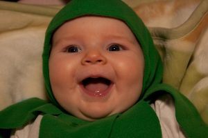 생후 4개월부터 시작되는 사회성 발달