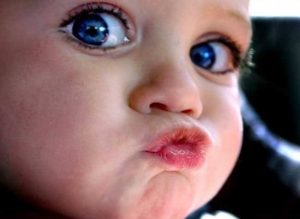 아이에게는 원치 않는 애정 표현을 거절할 권리가 있다