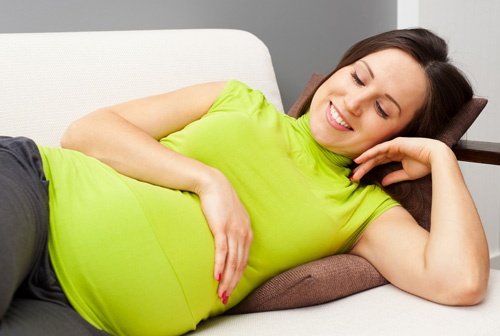 임신 중 태아에게 말을 걸어야 하는 5가지 이유