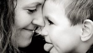 장난감 없이도 재미있게