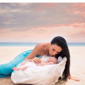 아이는 엄마의 가장 위대한 예술 작품이다