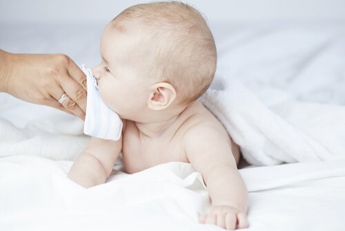 아기 독감을 예방하는 팁 7가지