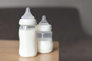 아기 젖병을 소독하는 방법