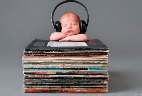 아기를 재울 때 듣기 좋은 음악 추천 및 효과 