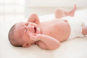 신생아의 배앓이 증상을 달래는 비법