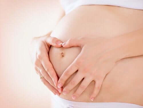 임신 중 배꼽에 일어나는 변화