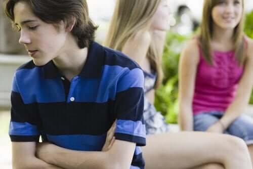 청소년기 자존감에 관련된 6가지 문제