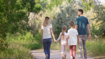 가족이 함께 산책하면 좋은 점