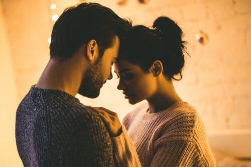 친구들이 내 애인을 싫어하면 어떻게 해야 할까?