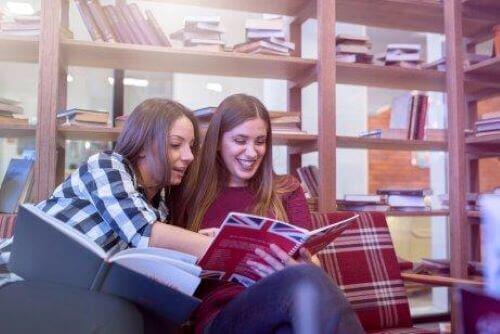 영어 공부에 도움이 되는 좋은 앱 8개