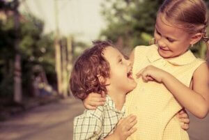 형제자매는 어린이의 사회성에 어떤 영향을 미칠까?