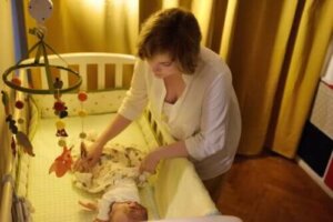 아기의 생후 첫 6개월: 가족이 함께 잘 자는 방법